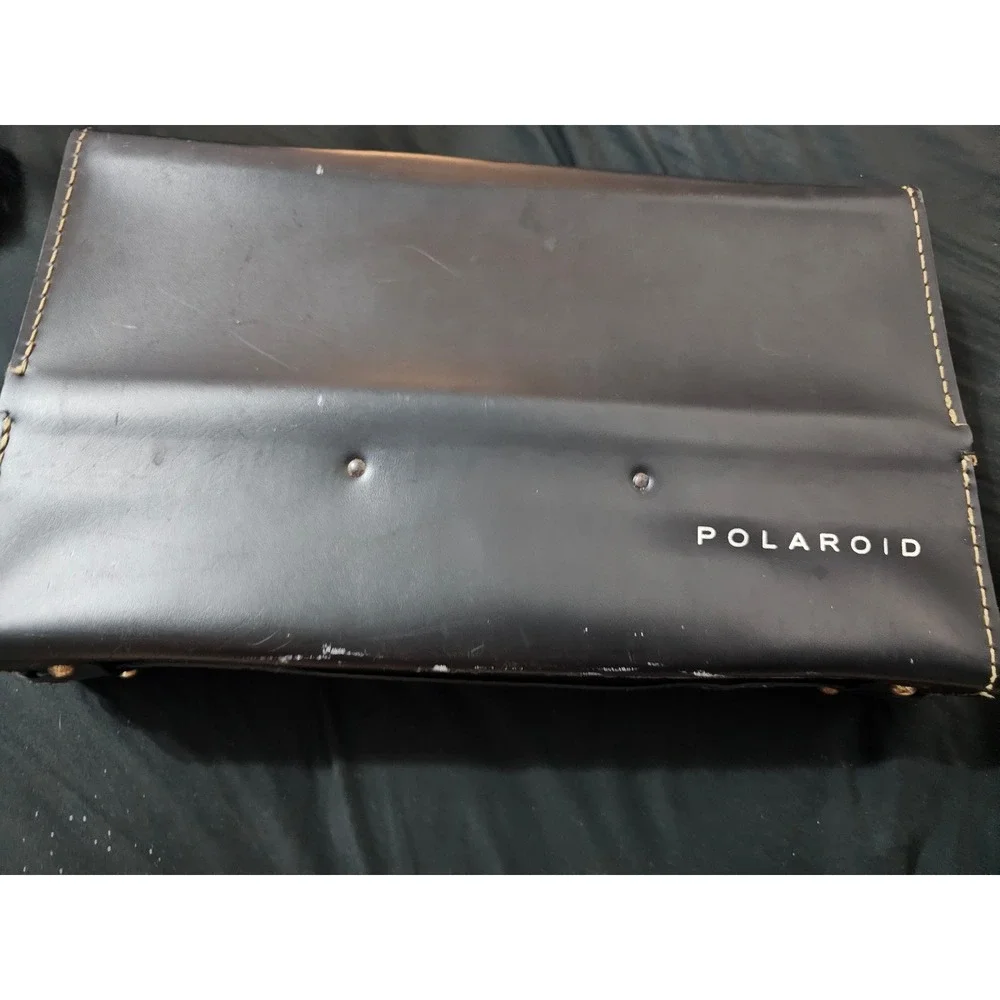 Vintage Polaroid Automatic 230 Land Camera Kit with Case Flash Bulbs Manual
